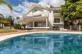 Dom 5 pokojów 919 m² Malaga, Hiszpania