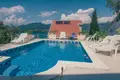 Villa de 6 habitaciones 220 m² Tivat, Montenegro