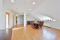 Büro 4 zimmer 186 m² in Riga, Lettland