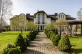 Ferienhaus 1 749 m² Zdanovicki sielski Saviet, Belarus