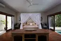 Villa mit 2 Schlafzimmern 217 m² Kerobokan, Indonesien
