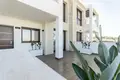 Mieszkanie 4 pokoi 71 m² Torrevieja, Hiszpania