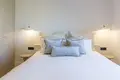 2 bedroom apartment 100 m² Marbella, Spain