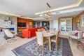 4 bedroom apartment 198 m² San Pedro Alcantara, Spain