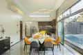 2 bedroom Villa 327 m² Ban Bang Thao, Thailand