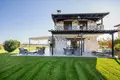 Многоуровневые квартиры 3 спальни 124 м² Неа-Фокея, Греция