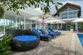 villa de 5 dormitorios 1 950 m² Pa Khlok, Tailandia