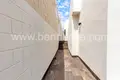 Villa de tres dormitorios 162 m² Orihuela, Španjolska