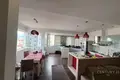 Квартира 2 комнаты 140 м² в Тиране, Албания