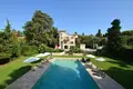 5-Schlafzimmer-Villa 380 m² Antibes, Frankreich
