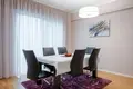 2 bedroom apartment 85 m² Boreti, Montenegro