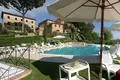 House 14 bedrooms 1 860 m² La Scala, Italy