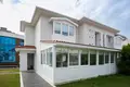 Dom 5 pokojów 230 m² Guzelbahce, Turcja