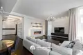 Квартира 3 комнаты 129 м² в Минске, Беларусь