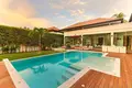 Villa de 4 habitaciones 330 m² Rawai, Tailandia