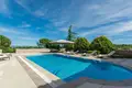 Casa 4 habitaciones 300 m² Opcina Marcana, Croacia