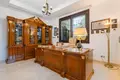 Haus 7 Schlafzimmer 761 m² Dos Hermanas, Spanien
