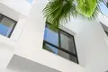 4 bedroom house 178 m² Dos Hermanas, Spain