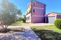 6 bedroom house 1 082 m² Manez, Albania