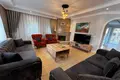 4 bedroom apartment 280 m² Incekum, Turkey