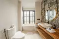 Wohnkomplex New apartments with jungle views 5 minutes to Ubud centre, Bali, Indonesia