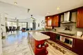 3 bedroom house 132 m² Dos Hermanas, Spain