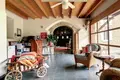 Дом 15 комнат 340 м² Тарб, Франция