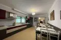 4 bedroom apartment 192 m² Tirana Municipality, Albania