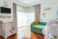 3 bedroom apartment 205 m² Moscow, Russia