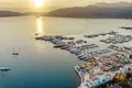 Mieszkanie 2 pokoi 156 m² Tivat, Czarnogóra