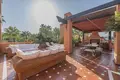 Mieszkanie 3 pokoi 261 m² Marbella, Hiszpania