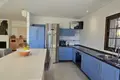 Haus 5 Schlafzimmer 253 m² Dos Hermanas, Spanien