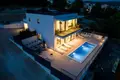 Villa de 4 dormitorios 204 m² Grad Trogir, Croacia