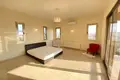 Mieszkanie 4 pokoi 300 m² Parekklisia, Cypr