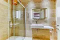 5 bedroom house 550 m² in Koinoteta Parekklesias, Cyprus