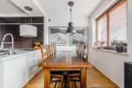 Mieszkanie 3 pokoi 77 m² Warszawa, Polska