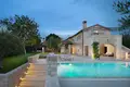 4-Schlafzimmer-Villa 309 m² Kroatien, Kroatien