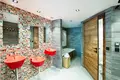 Chalet 5 chambres  en Lyon, France