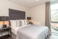 3 bedroom apartment 8 m² in London, United Kingdom