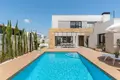 Villa de tres dormitorios 238 m² Urbanizacion Dona Pepa, Španjolska