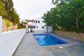 4-Schlafzimmer-Villa 231 m² Calp, Spanien