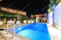 villa de 5 chambres 198 m² Tivat, Monténégro