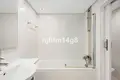 Mieszkanie 2 pokoi 104 m² Marbella, Hiszpania