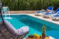villa de 5 chambres 246 m² Kastel Stafilic, Croatie