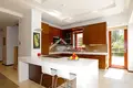 Casa 4 habitaciones 311 m² Jurmala, Letonia