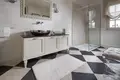 4 bedroom house 283 m² Grad Porec, Croatia