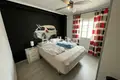 Mieszkanie 4 pokoi 85 m² Torrevieja, Hiszpania