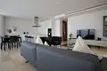 Mieszkanie 3 pokoi 172 m² Nikozja, Cypr