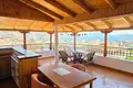 Inversión ideal en Albania: Hotel en venta en Saranda, cerca de la playa