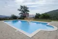 Propiedad comercial 982 m² en Poppi, Italia